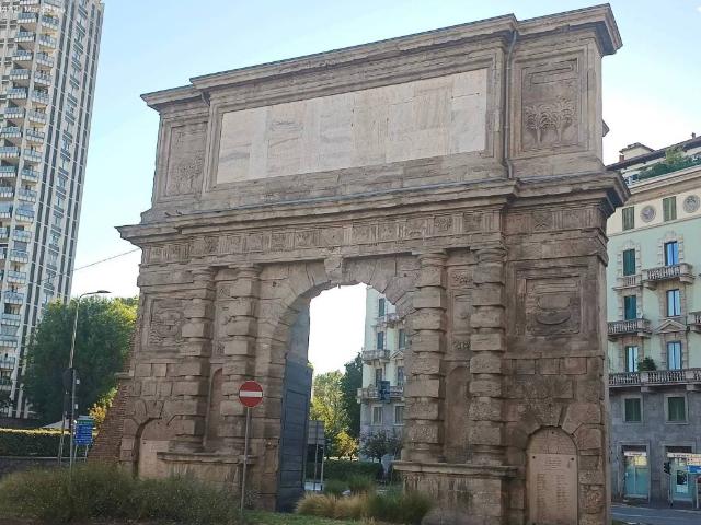 Attività / Licenza in vendita a Milano MI