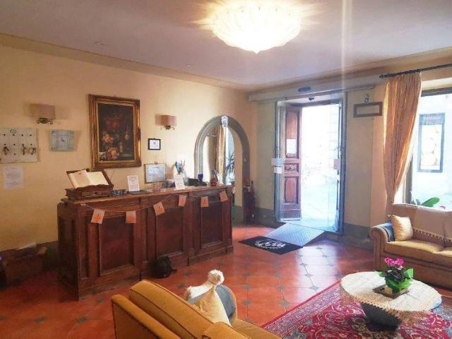 Attività / Licenza in vendita a Monte San Savino AR