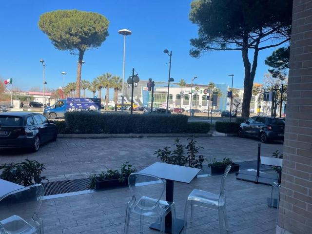 Attività / Licenza in vendita a Montesilvano PE