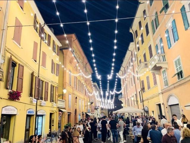 Attività / Licenza in vendita a Modena MO