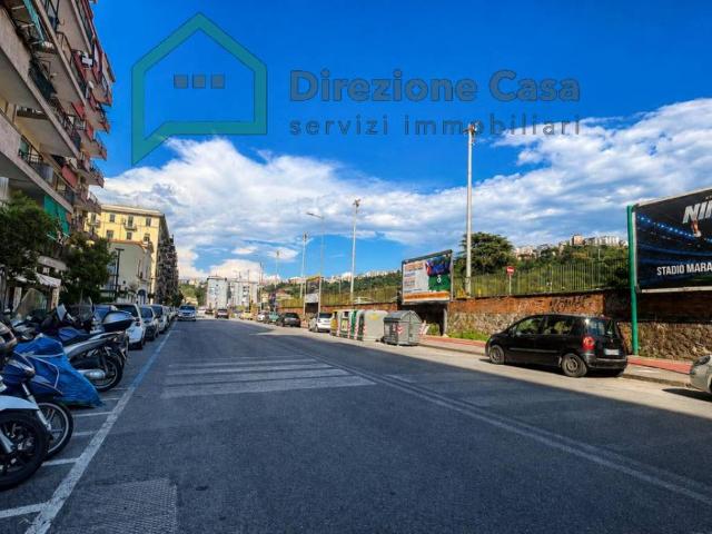 Attività / Licenza in vendita a Napoli NA
