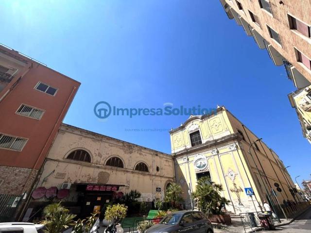 Attività / Licenza in vendita a Napoli NA