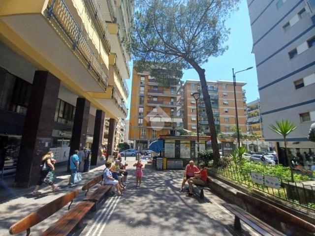 Attività / Licenza in vendita a Napoli NA