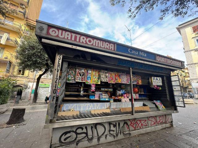 Attività / Licenza in vendita a Napoli NA