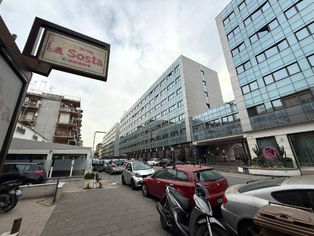Attività / Licenza in vendita a Napoli NA