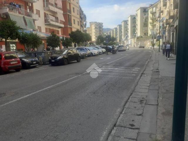 Attività / Licenza in vendita a Napoli NA