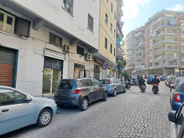 Attività / Licenza in vendita a Napoli NA