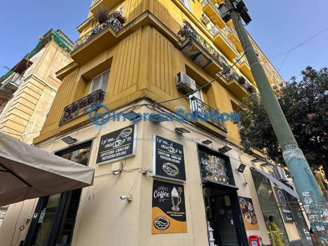 Attività / Licenza in vendita a Napoli NA