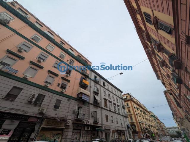 Attività / Licenza in vendita a Napoli NA