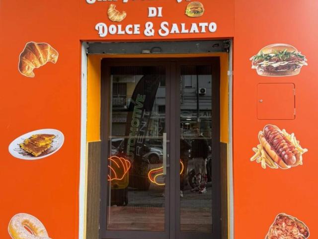 Attività / Licenza in vendita a Napoli NA