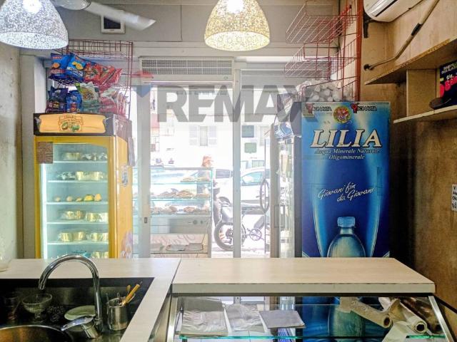 Attività / Licenza in vendita a Napoli NA