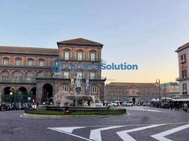Attività / Licenza in vendita a Napoli NA