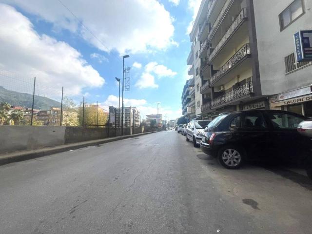 Attività / Licenza in vendita a Napoli NA