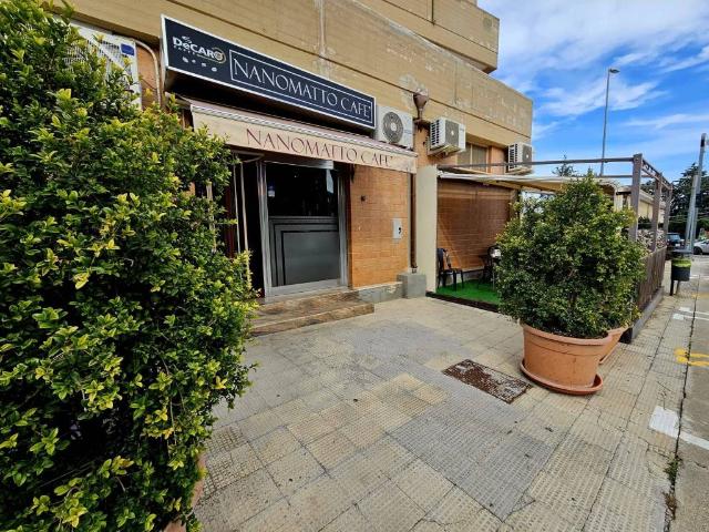 Attività / Licenza in vendita a Palo del Colle BA