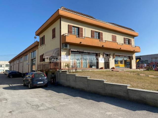 Attività / Licenza in vendita a Parma PR