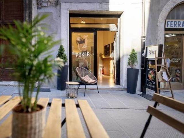 Attività / Licenza in vendita a Perugia PG
