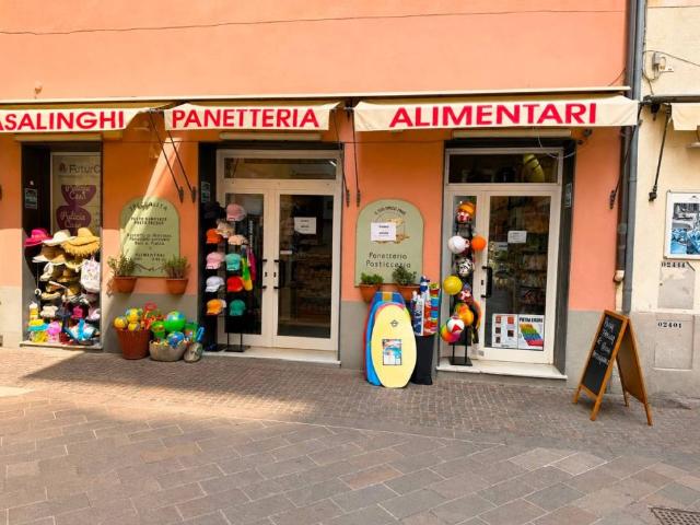 Attività / Licenza in vendita a Pietra Ligure SV