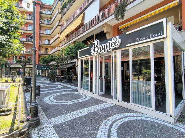 Attività / Licenza in vendita a Portici NA
