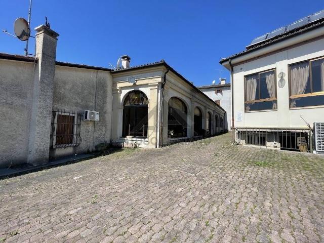 Attività / Licenza in vendita a Possagno TV