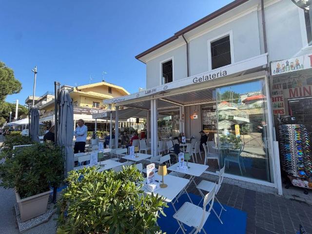 Attività / Licenza in vendita a Riccione RN