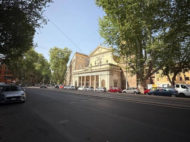 Attività / Licenza in vendita a Roma RM