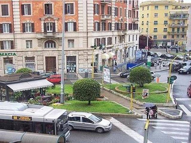 Attività / Licenza in vendita a Roma RM