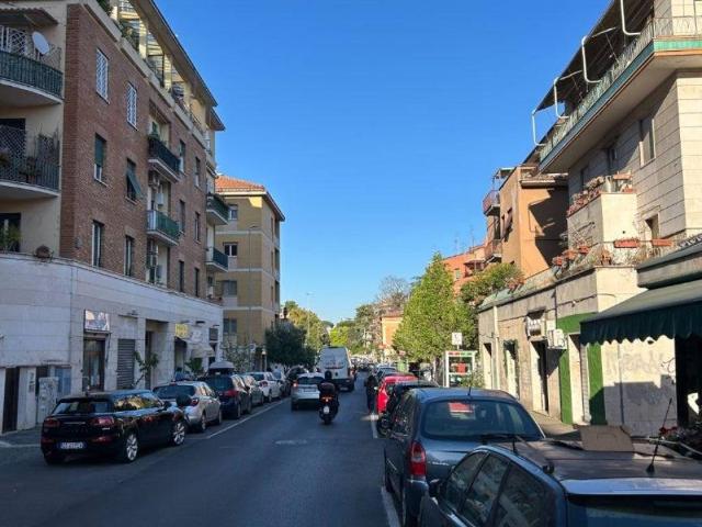 Attività / Licenza in vendita a Roma RM