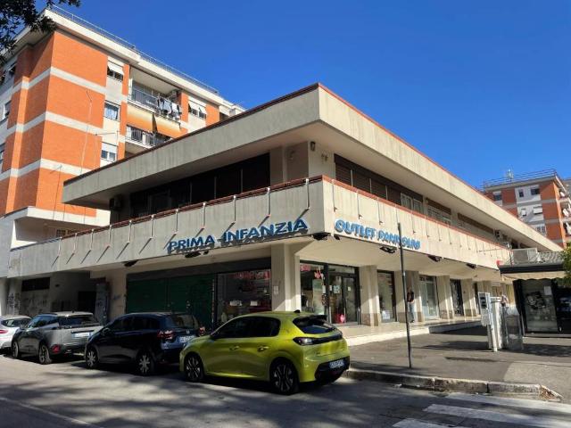 Attività / Licenza in vendita a Roma RM