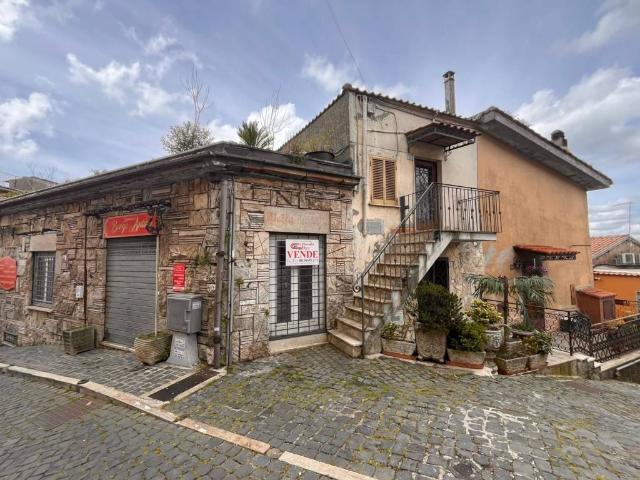 Attività / Licenza in vendita a Rocca Priora RM