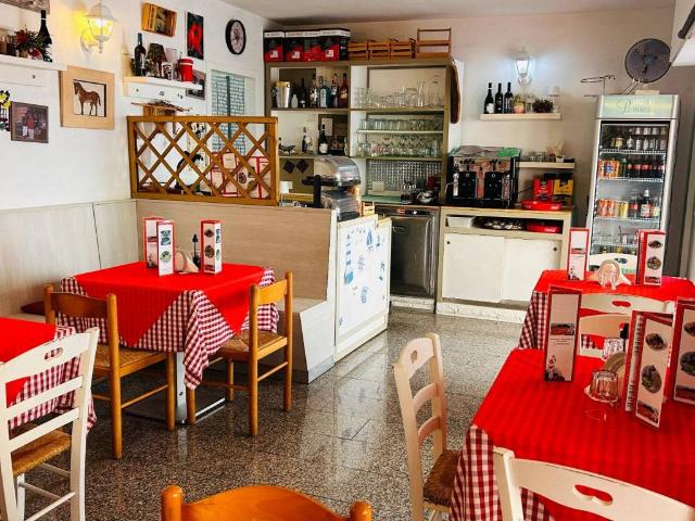 Attività / Licenza in vendita a Santa Teresa Gallura OT