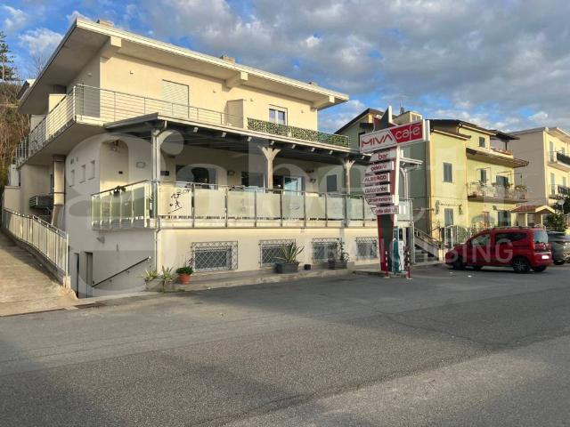 Attività / Licenza in vendita a San Lucido CS