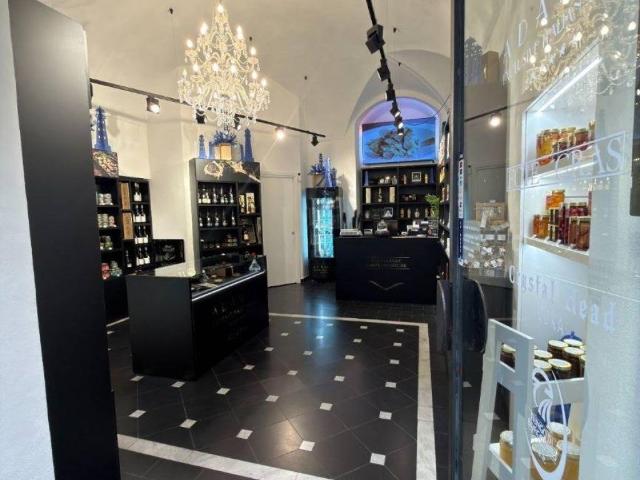 Attività / Licenza in vendita a Sanremo IM