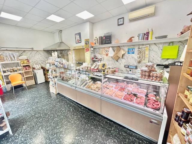 Attività / Licenza in vendita a Savona SV