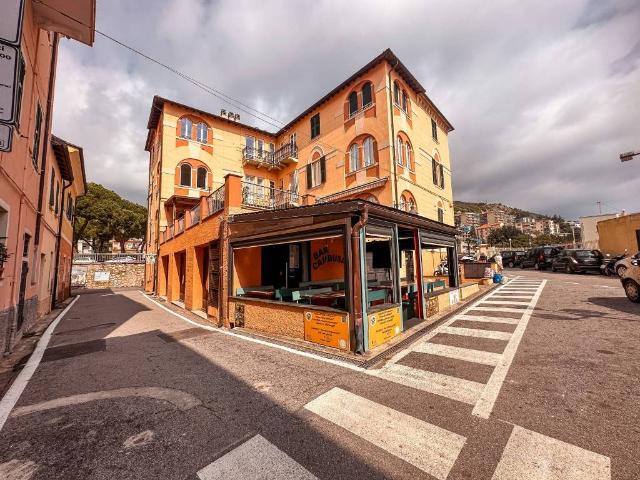 Attività / Licenza in vendita a Spotorno SV
