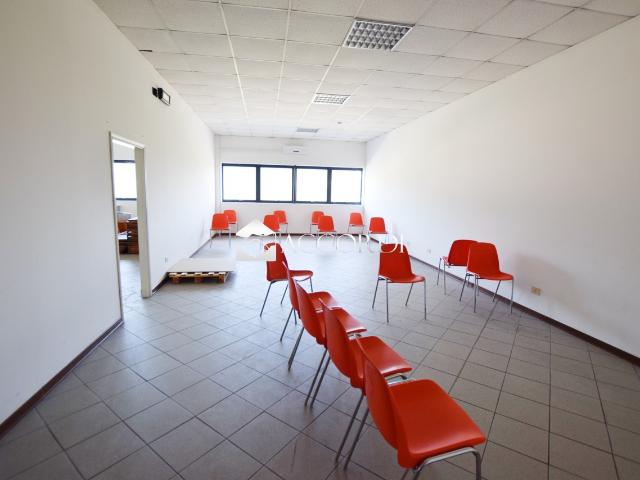 ATTIVITA'/LIC.COMMERCIALE in AFFITTO a PEDEROBBA