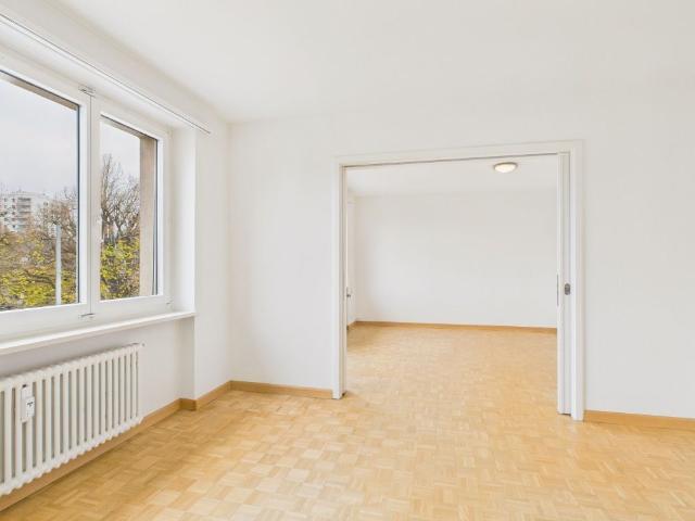Attractive and very large 173m2 duplex apartment in Allschwil, BL – 24 months limited until the end of 2027