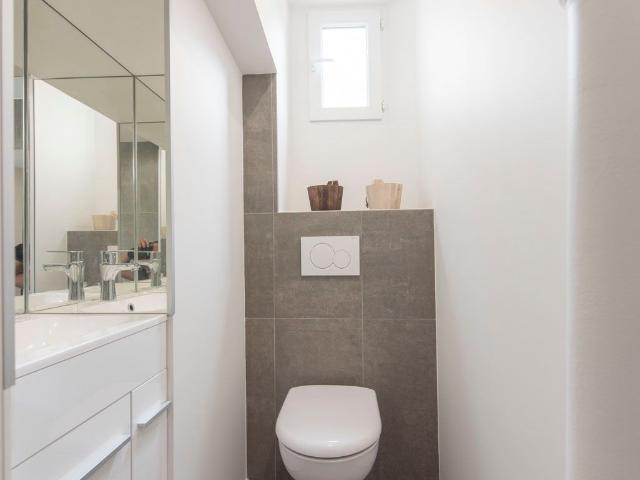 Attractive, light filled luxury flat, Paris Amsterdam Apartments for Rent