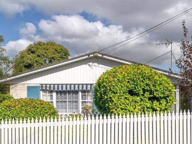 Attractive 2 Bedroom Townhouse on a 663m2 Section