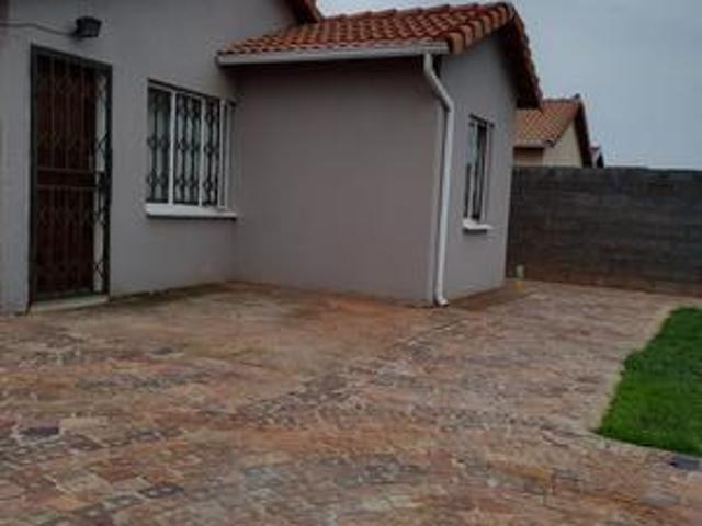 attractive 3 bed house