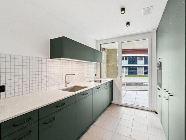 Attraktive Neubauwohnung an bester Lage direkt an der Glatt