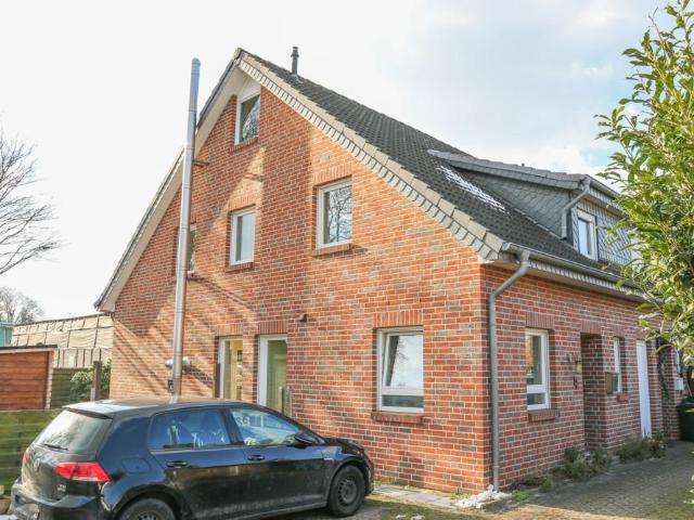 Attraktive Doppelhaushälfte in zentraler Lage von Stuhr Seckenhausen!