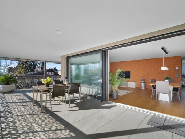 attraktive elegante 4.5 Zimmer Eigentumswohnung mit grosszügigem Terrassenbereich