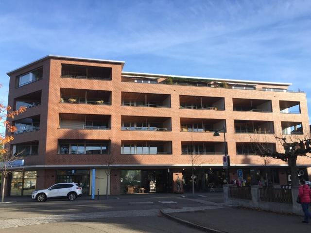 Attraktive Gewerbefläche an Passantenlage im Zentrum von Uster