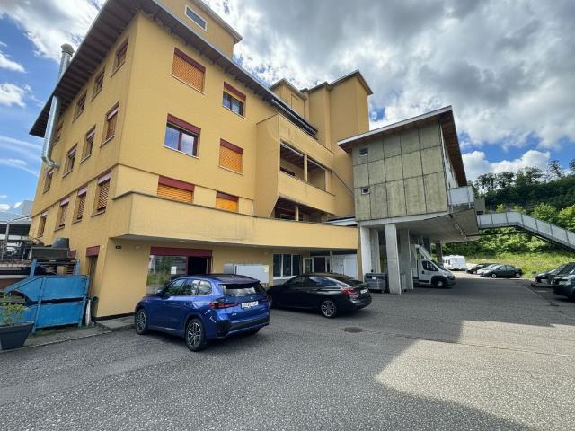 Attraktive Gewerbefläche in Lausen zu vermieten