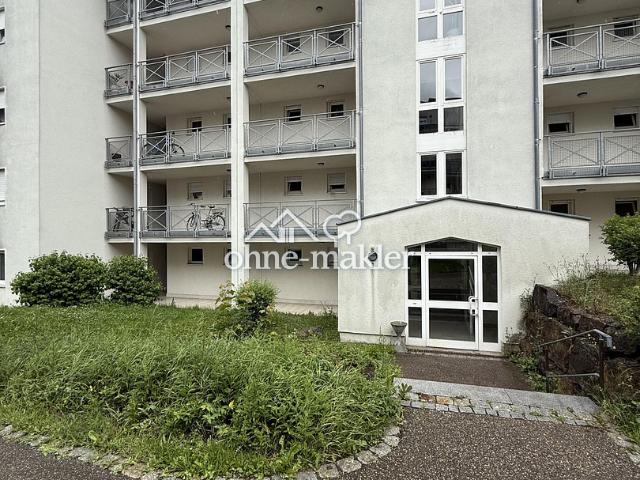 Attraktive Kapitalanlage: 2 Zimmer Wohnung in grüner Lage und Stellplatz