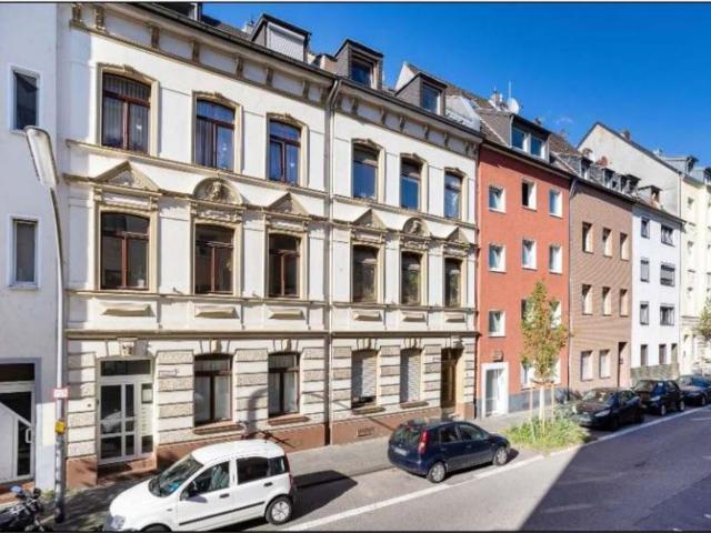 Attraktive Kapitalanlage – Denkmalgeschütztes Mehrfamilienhaus in