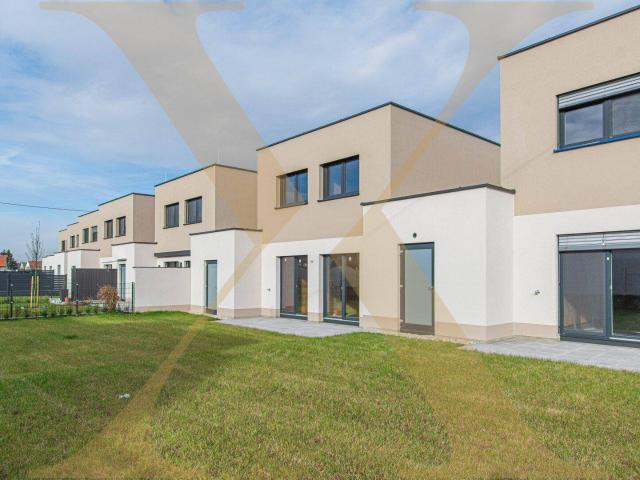 Attraktive Kapitalanlage: Provisionsfreies Niedrigenergie Reihenhaus in Traun zu verkaufen! H6
