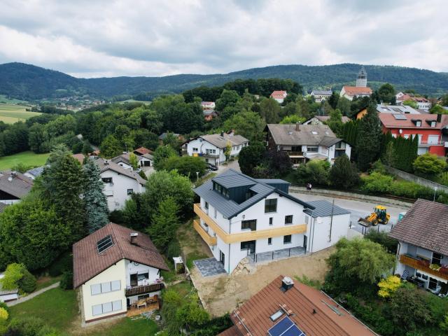 Attraktive Kapitalanlage: Vermietete 2 Zimmer Wohnung im KfW 55 Standard mit 4,3 % Rendite