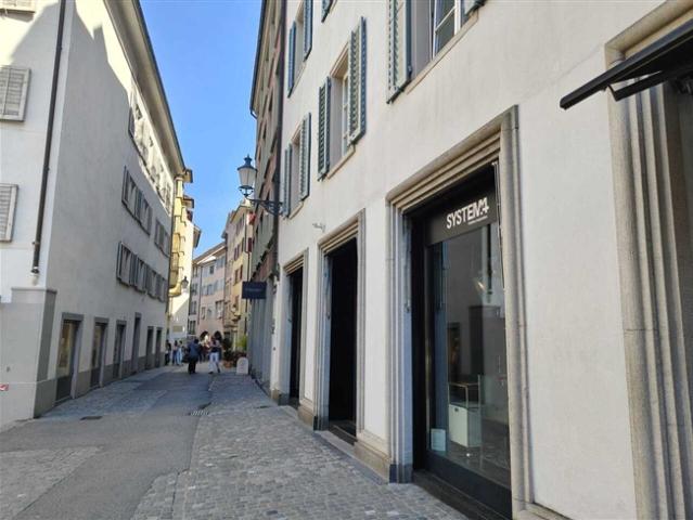 ATTRAKTIVE RETAILFLÄCHE KREIS 1 NIEDERDORF