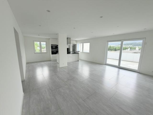 Attraktive, sehr moderne 4.5 Zimmer Maisonette